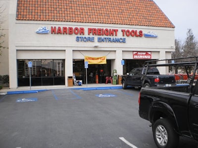 2005 Harbor Freight opens 250th Retail location
